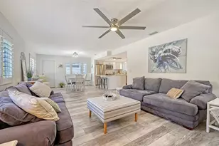 5469 Riverbluff Cir, Sarasota, FL 34231 - Photo 9