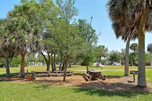 5469 Riverbluff Cir, Sarasota, FL 34231 - Photo 63