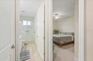 941 Crosswind Ave, Sarasota, FL 34240 - Photo 37