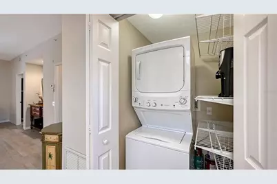 4210 Breezeway Boulevard #413, Sarasota, FL 34238 - Photo 17