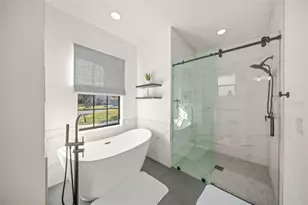 4882 Greymoss Ln, Sarasota, FL 34233 - Photo 29