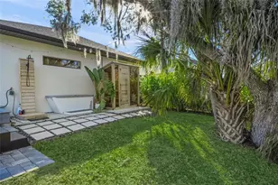 4882 Greymoss Ln, Sarasota, FL 34233 - Photo 45