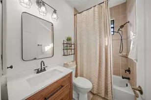 4882 Greymoss Ln, Sarasota, FL 34233 - Photo 33