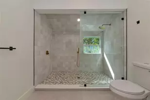 316 27th St W, Bradenton, FL 34205 - Photo 27