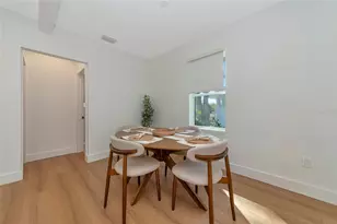 316 27th St W, Bradenton, FL 34205 - Photo 9