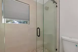 316 27th St W, Bradenton, FL 34205 - Photo 33