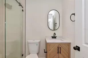 316 27th St W, Bradenton, FL 34205 - Photo 31