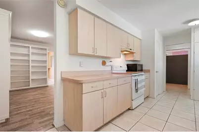 5310 Hayden Boulevard, Sarasota, FL 34232 - Photo 9