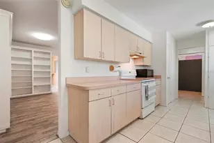 5310 Hayden Blvd, Sarasota, FL 34232 - Photo 9