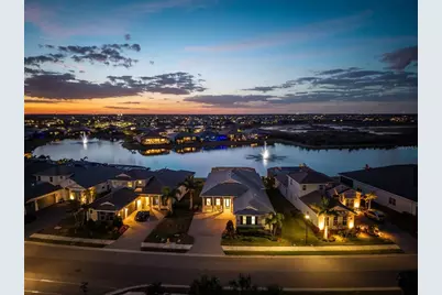 8122 Redonda Loop, Lakewood Ranch, FL 34202 - Photo 9