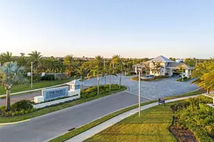 8122 Redonda Loop, Lakewood Ranch, FL 34202 - Photo 85