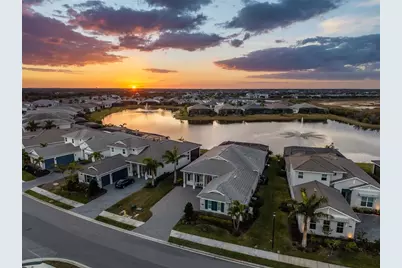 8122 Redonda Loop, Lakewood Ranch, FL 34202 - Photo 81