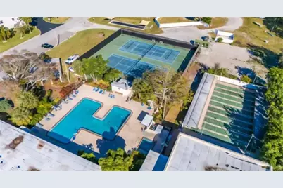 6070 80th Street N #105, Saint Petersburg, FL 33709 - Photo 31