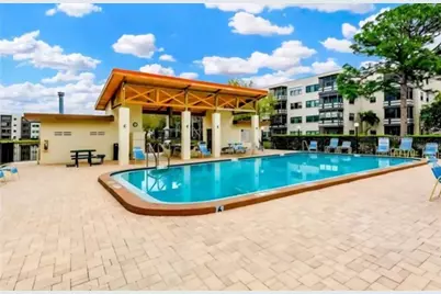 6070 80th Street N #105, Saint Petersburg, FL 33709 - Photo 29