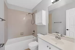 8717 Spruce Hills Ct, Lakewood Ranch, FL 34202 - Photo 23