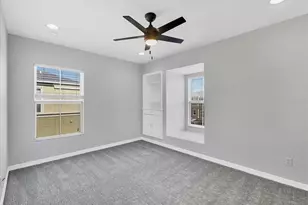 8717 Spruce Hills Ct, Lakewood Ranch, FL 34202 - Photo 17