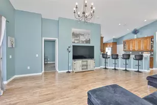 8130 Alamosa Wood Ave, Ruskin, FL 33573 - Photo 11