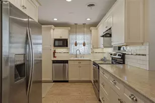 1904 31st St W, Bradenton, FL 34205 - Photo 13