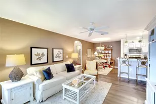 8917 Manor Loop, Lakewood Ranch, FL 34202 - Photo 3