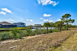 7796 Lakes Edge Ln, Port Charlotte, FL 33981 - Photo 27