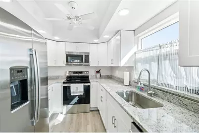 600 Manatee Avenue #116, Holmes Beach, FL 34217 - Photo 7