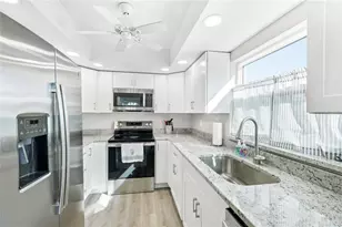 600 Manatee Ave, Holmes Beach, FL 34217 - Photo 7