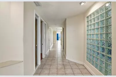 380 Gulf Of Mexico Drive #515, Longboat Key, FL 34228 - Photo 9