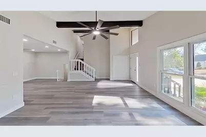 5667 Creekwood Drive, Sarasota, FL 34233 - Photo 7