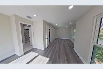 5667 Creekwood Drive, Sarasota, FL 34233 - Photo 37