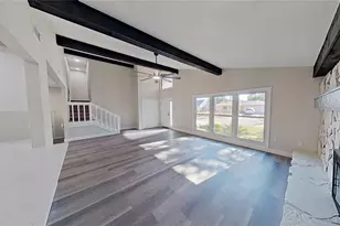 5667 Creekwood Dr, Sarasota, FL 34233 - Photo 11