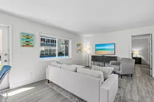 3751 S School Ave, Sarasota, FL 34239 - Photo 7