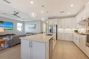 7675 Summerland Cove, Bradenton, FL 34202 - Photo 11