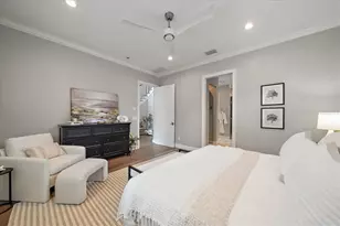 2207 Wisteria St, Sarasota, FL 34239 - Photo 11