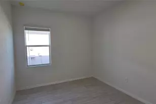 19039 Scallop Loop, Bradenton, FL 34211 - Photo 3