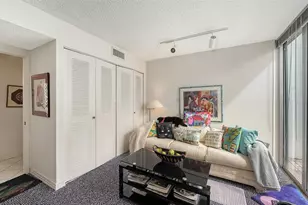 5055 Gulf of Mexico Dr, Longboat Key, FL 34228 - Photo 11