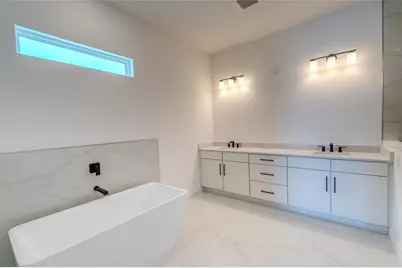 659 Maldives Trail, Sarasota, FL 34234 - Photo 7