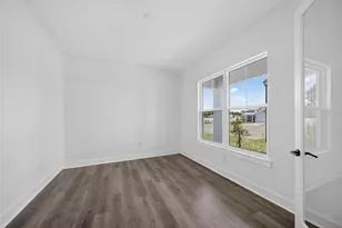 659 Maldives Trl, Sarasota, FL 34234 - Photo 55