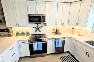 958 Sandpiper Cir, Bradenton, FL 34209 - Photo 7