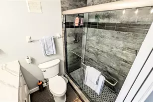 958 Sandpiper Cir, Bradenton, FL 34209 - Photo 21