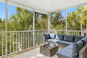 6250 Holmes Blvd, Holmes Beach, FL 34217 - Photo 11