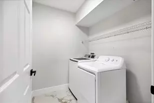 1155 Villagio Cir, Sarasota, FL 34237 - Photo 29