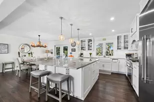 3458 Anglin Dr, Sarasota, FL 34242 - Photo 19
