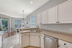 4509 Streamside Ct, Sarasota, FL 34238 - Photo 15