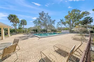 7860 Palm Aire Ln, Sarasota, FL 34243 - Photo 31