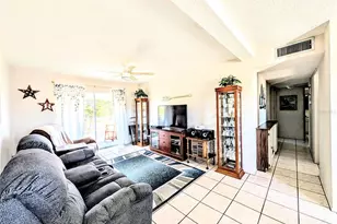 2535 Flamingo Blvd, Bradenton, FL 34207 - Photo 9