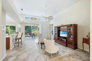 6411 Berkshire Pl, University Park, FL 34201 - Photo 9