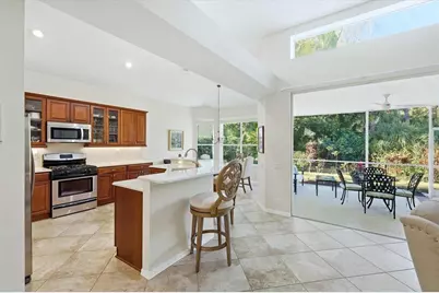 6411 Berkshire Place, University Park, FL 34201 - Photo 15