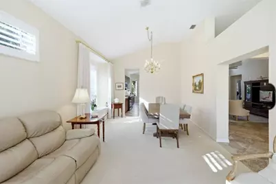 6411 Berkshire Place, University Park, FL 34201 - Photo 9