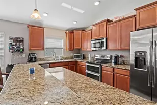 11021 Standing Stone Dr, Wimauma, FL 33598 - Photo 13