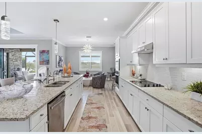 10900 Tarflower Drive, Venice, FL 34293 - Photo 11